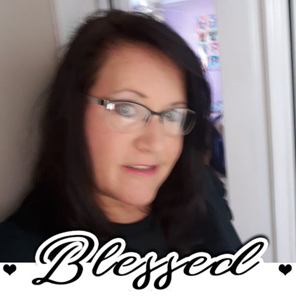 Meet your Posher, Kimberly - Picture 1 of 1